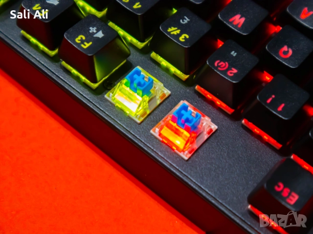 Nox Scavenger TKL механична геймърска клавиатура RGB Blue Switch, снимка 7 - Клавиатури и мишки - 51802418