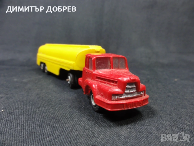 СТАРА РЕТРО ПЛАСТМАСОВА КОЛИЧКА КАМИОН UNIC NOREV FRANCE, снимка 5 - Колекции - 53151538