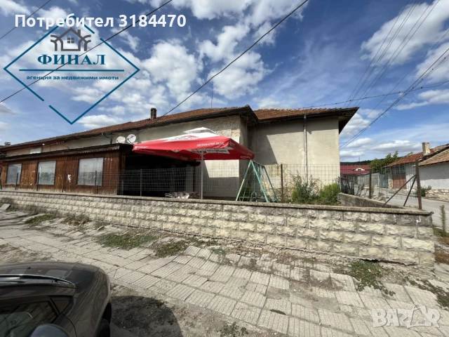 Търговски обект в с. Хан Крум  