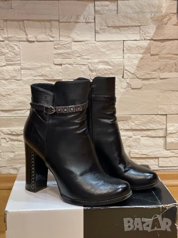 Дамски кожени боти 