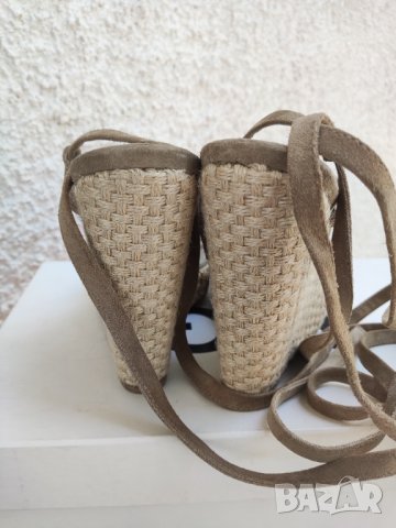 кожени сандали Dolce Gabbana, снимка 5 - Сандали - 43726450