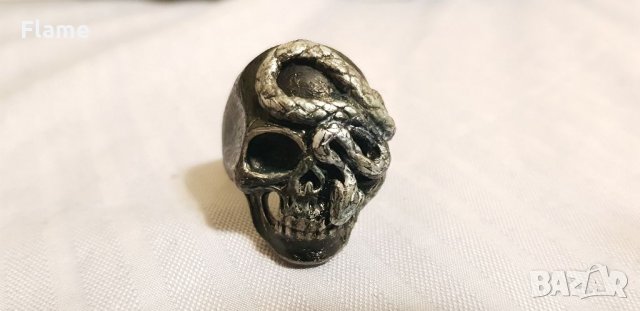 Масивен черен мъжки рок пръстен с череп от стомана унисекс рокер рокенрол, снимка 2 - Пръстени - 35191640
