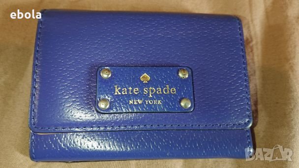 Дамски портфейл , снимка 2 - Портфейли, портмонета - 28485295