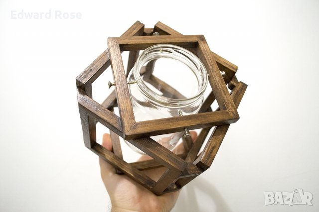 Ваза от дърво и буркан