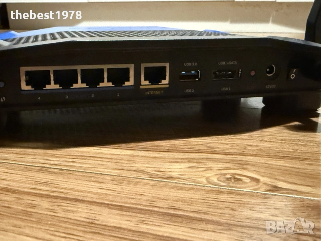 Рутер Linksys WRT 3200ACM Dual-band, снимка 4 - Рутери - 53385234