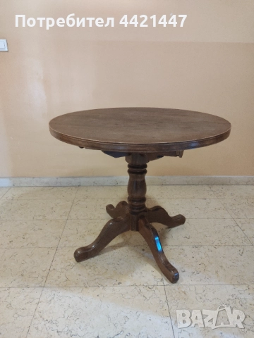 Продавам употребявана маса Марион