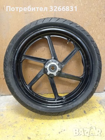 Honda CBR 900RR Fireblade SC33 предна джанта 17", снимка 2 - Части - 39150693