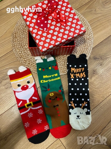 Коледни чорапи в кутия, снимка 2 - Дамски чорапи - 52875132
