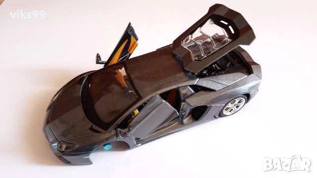 Lamborghini Aventador LP700-4 MAISTO 1:24, снимка 2 - Колекции - 52662521