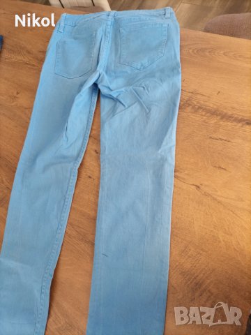 Дамски дънки размер М, снимка 4 - Дънки - 43930343