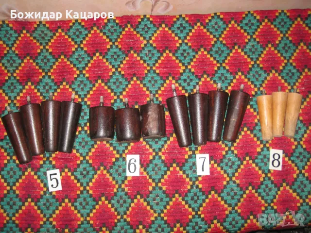 Стари, букови крака за мебели. Цени 16- 20 лева, за комплект от 3 или четири броя. Пращам по Еконт., снимка 2 - Шкафове - 49573614