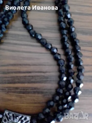 Триредово колие ретро, черно, Орифлейм , снимка 2 - Колиета, медальони, синджири - 49286167