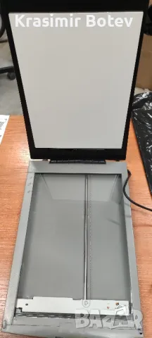 Canon LIDE 25, снимка 2 - Принтери, копири, скенери - 48559705