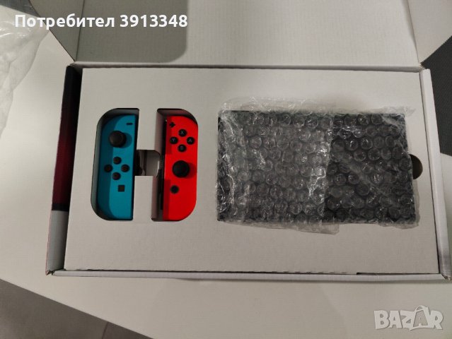 Конзола Nintendo Switch 32 GB с чифт джой-кони - сини/червени и 2 игри FIFA 22., снимка 1 - Nintendo конзоли - 43259193