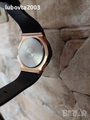 Q&Q Дамски уникален часовник , снимка 9 - Дамски - 50225248