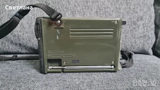 Ретро радио Sony ICF-S75W, снимка 3 - Радиокасетофони, транзистори - 49979869