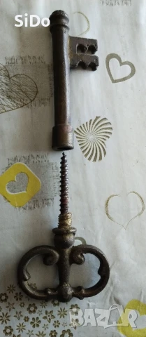 Тирбушон от месинг -във форма на голям ключ , снимка 4 - Антикварни и старинни предмети - 50601606