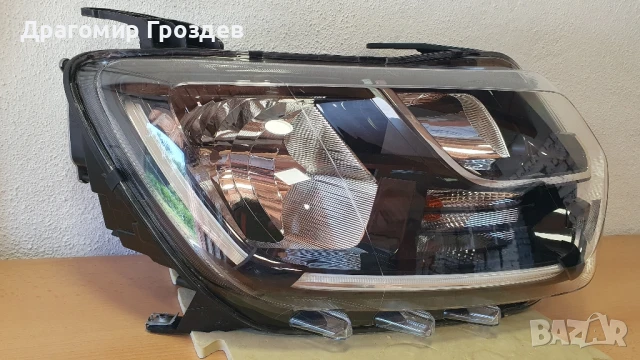 Оригинален, оборудван десен фар за Dacia Duster / Дачия Дъстър (2017-2022), снимка 2 - Части - 50758002