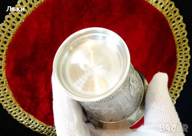 Чаша от калай за вино,Ловци,покер., снимка 4 - Антикварни и старинни предмети - 36597501