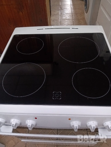 Уникална свободно стояща печка с керамичен плот Gram с две години гаранция!, снимка 2 - Печки, фурни - 52150359