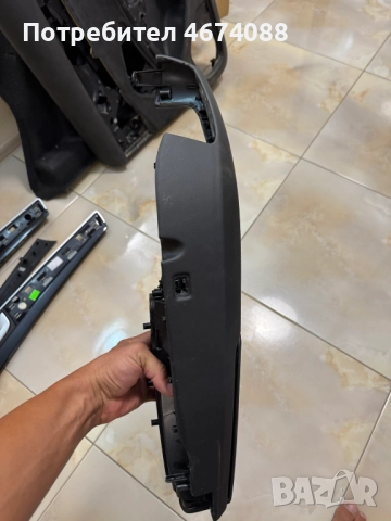 Външна част на дръжката на предна дясна врата на Ауди Audi A8 D4 4H само за 100лв. 4H1867166, снимка 5 - Части - 52727352