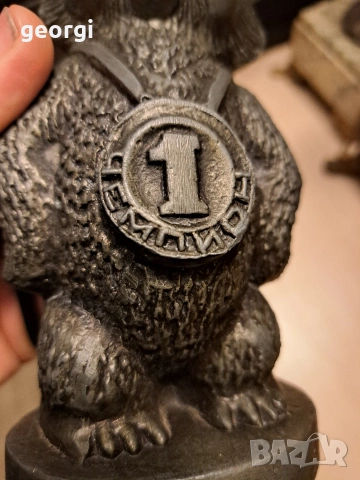 Руска метална статуетка на мечето Миша Олимпиадата в Москва 1980г., снимка 2 - Статуетки - 53153535