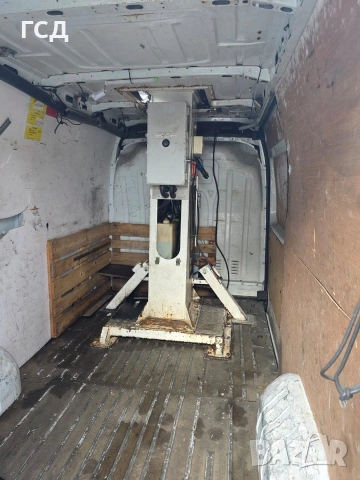 Автовишка Рено Мастер със стабилизатори. 12.5м. височина , снимка 5 - Бусове и автобуси - 53450533