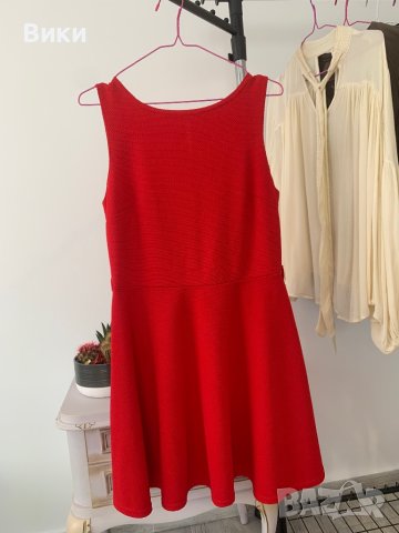 Червена рокля в размер L, снимка 2 - Рокли - 44086185