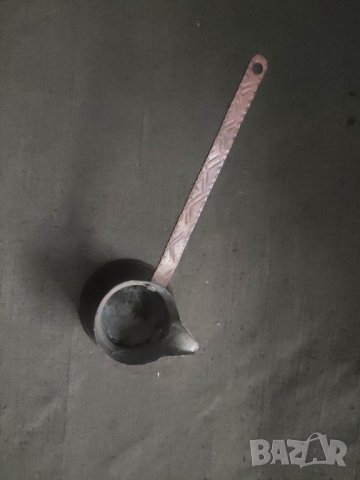 Продавам малко медно джезве 