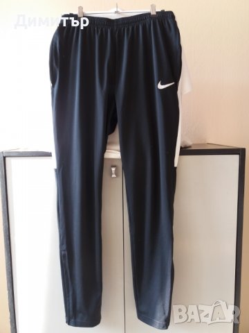 Спортно долнище Nike със стеснен крачол размер M
