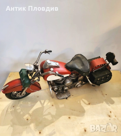 Метална декорация - Червен мотоциклет, снимка 2 - Декорация за дома - 47956881