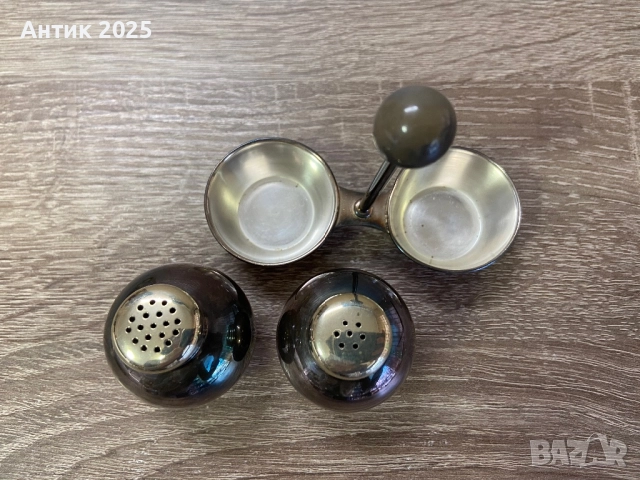 Елегантен винтидж комплект за сол и пипер – керамика със сребърно покритие, с поставка, снимка 5 - Антикварни и старинни предмети - 52845093