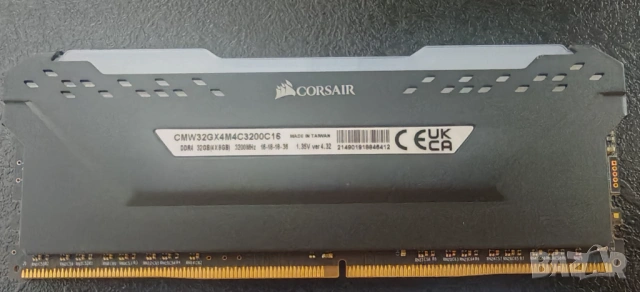 Продавам ТОП Рам Памети 4X8Gb DDR4 3200 Corsair Vengeance RGB Pro, снимка 3 - RAM памет - 53491066