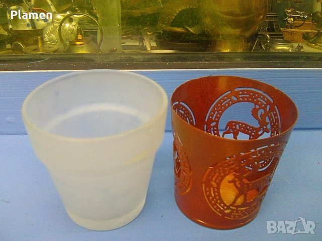 Стара матова чашка с подстакан от метал с еленче, снимка 2 - Други ценни предмети - 38292408