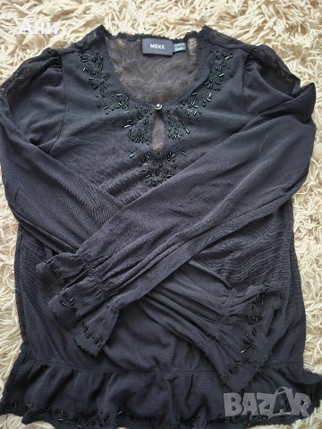 Много елегантна дамска блуза