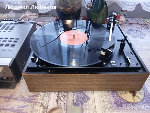 Грамофон Perpetum Ember 3044, снимка 2 - Грамофони - 52866317