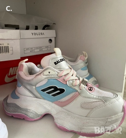 Дамски маратонки, снимка 2 - Маратонки - 53246704