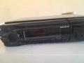 Продавам изгодно работещ МР3 автомобилен плейър Sony DSX-A4OUI , снимка 2