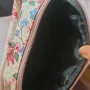 Guess флорална чантичка, снимка 3