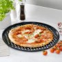 Незалепваща тава за пица с отвори 32см / 2843