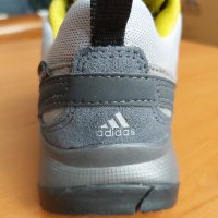 Нови детски маратонки на Adidas \Адидас\ , снимка 3 - Детски маратонки - 43044441