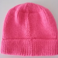 Ръчно плетена мека топла плетена дамска шапка, снимка 4 - Шапки - 39553153