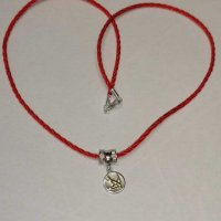 Дамски гердан на червен шнур със сребърен медальон с лястовица, снимка 7 - Колиета, медальони, синджири - 28244594