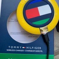 Tommy Hilfiger , снимка 1 - Безжични зарядни - 40238662