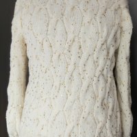 Ръчно изплатен пуловер , снимка 3 - Блузи с дълъг ръкав и пуловери - 43321604