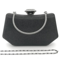 Малка дамска официална чанта с нестандартен дизайн 19/11см, снимка 3 - Чанти - 44912722