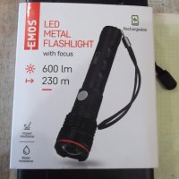 Фенер "EMOS IP44 LED 600 LM "акумулаторен метален нов, снимка 1 - Прожектори - 39223837