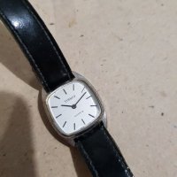 Винтидж Швейцарски дамски часовник Тисот - кварцов / Vintage Tissot Watch - Quartz, снимка 1 - Дамски - 27797303