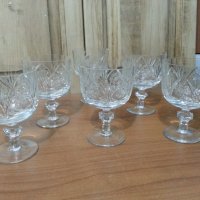 Кристални чаши за вино , снимка 1 - Антикварни и старинни предмети - 36634904