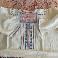 Автентична риза от народна носия, снимка 2 - Антикварни и старинни предмети - 35557760
